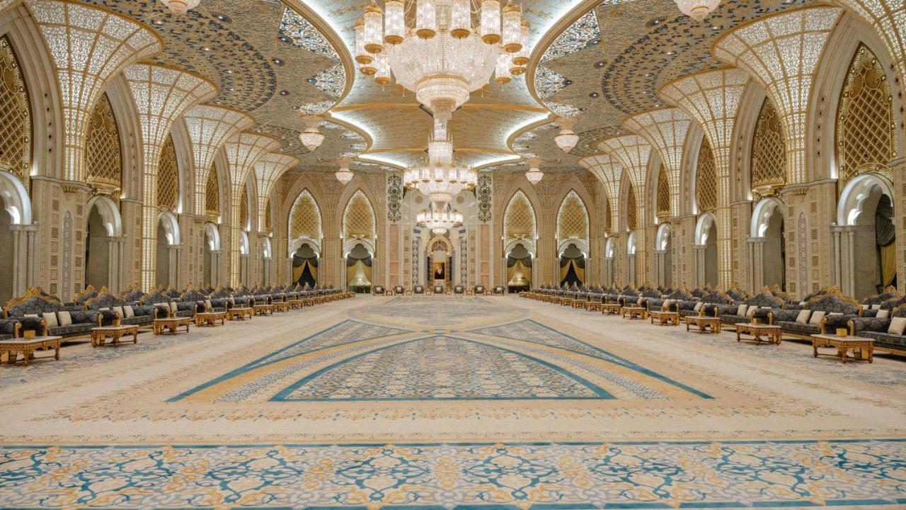 Intercontinental Residences Abu Dhabi By Ihg Экстерьер фото